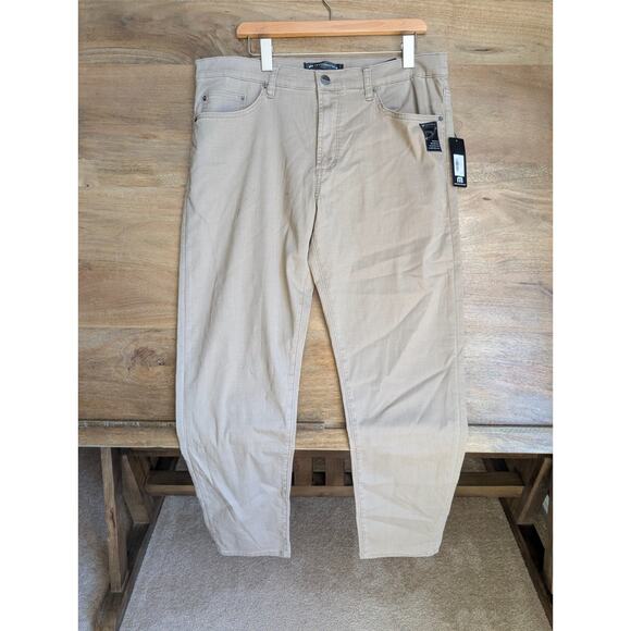 Travis Mathew Legacy Featherweight Jeans Mens 35 Brown Flat Front Straight NWT - Picture 1 of 5